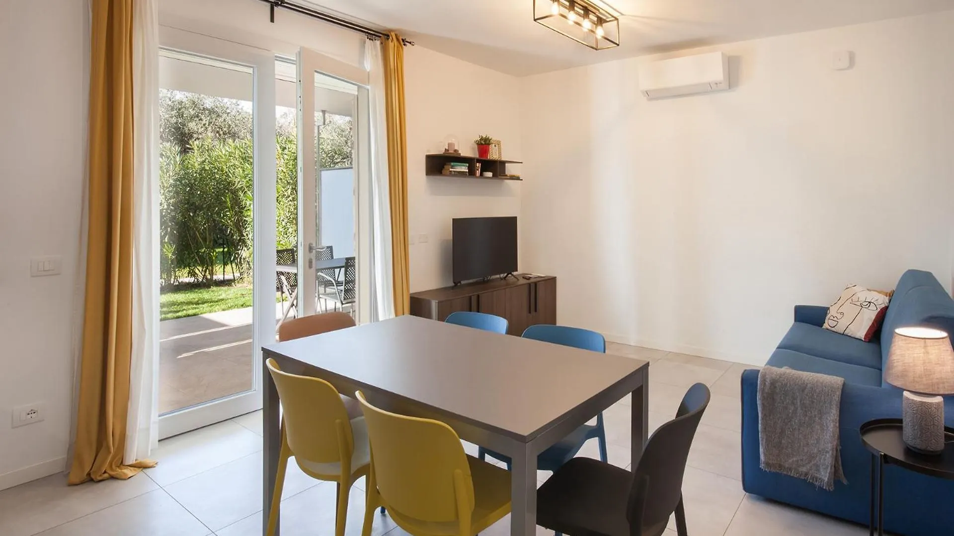 Villa Manzoni Apt 2 Bardolino 0*,  Italy